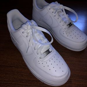 NIB Nike Air Force 1 '07 Urban Outfitters (W 8)